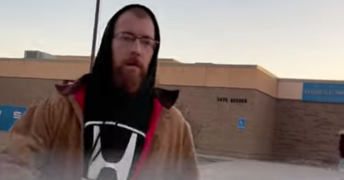 Pastor attacked for holding ‘Santa Is Fake Jesus Is Real’ sign at school drop-off