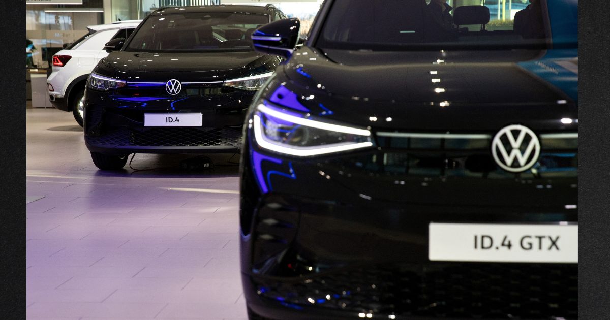 Volkswagen has resorted to attractive lease deals to sell many of its ID4 electric vehicles as demand wanes in favor of gasoline and hybrid models.