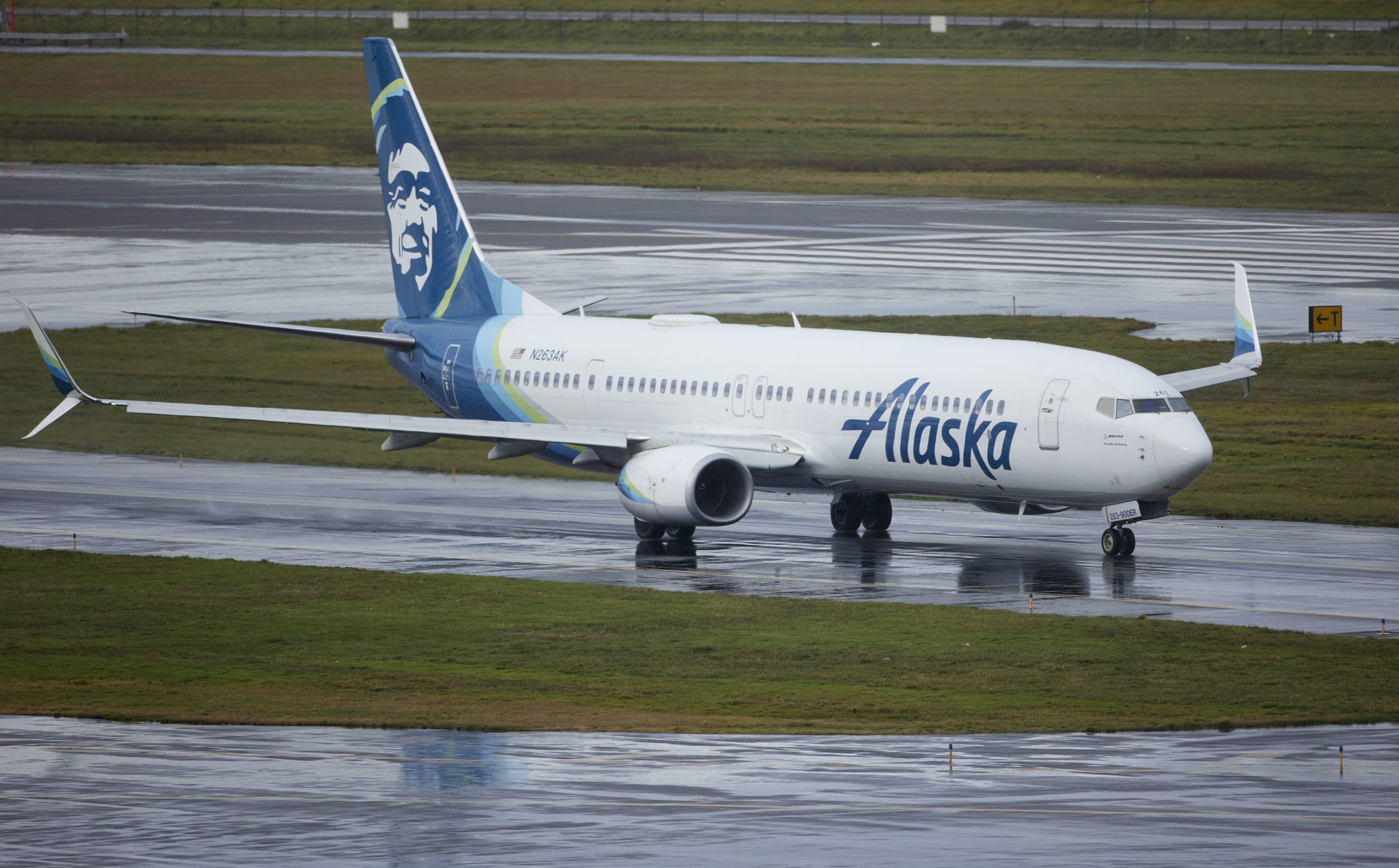 Alaska Airlines flight 1276, a Boeing 737 Max 9, taxis before taking off at Portland International Airport in Portland, Oregon, on Saturday.