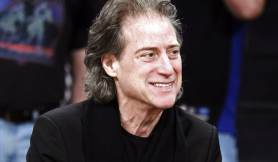 Comedian Richard Lewis attends an NBA basketball game in Los Angeles, California, on Dec. 25, 2012.
