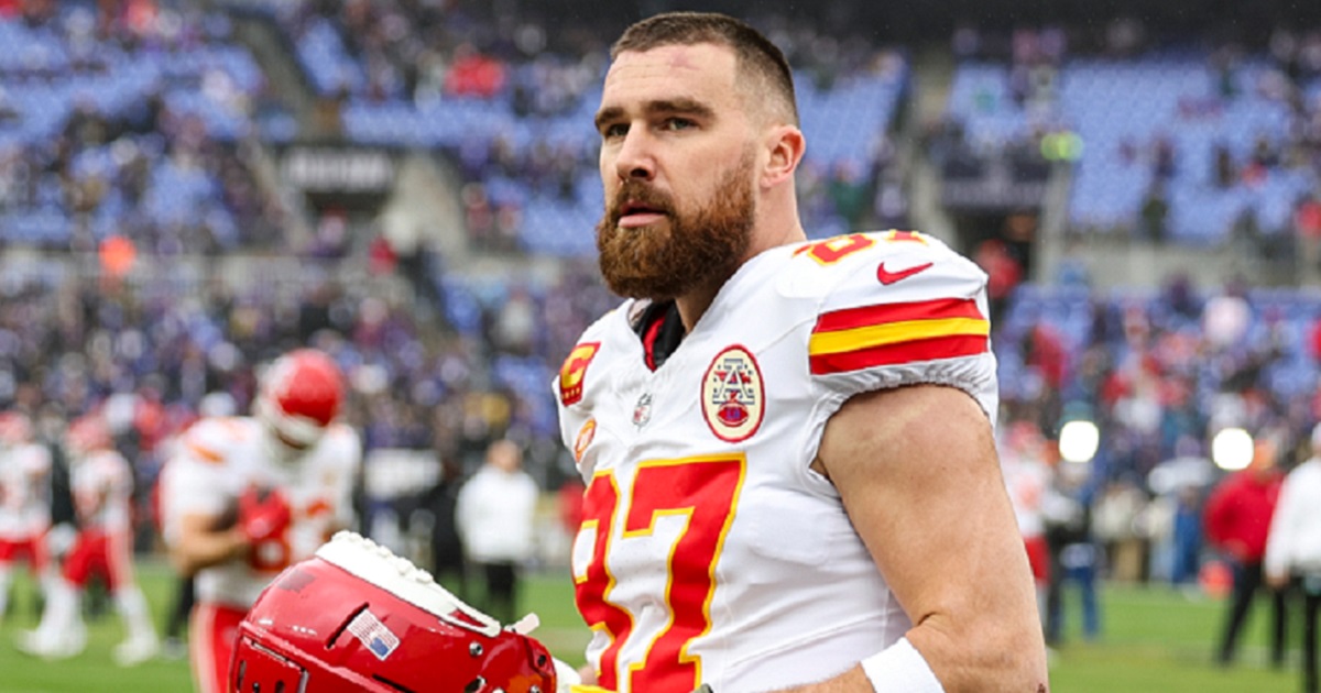 Kansas City Chiefs tight end Travis Kelce sports a fade haircut on the field before the Jan. 28 AFC Championship game in Baltimore.