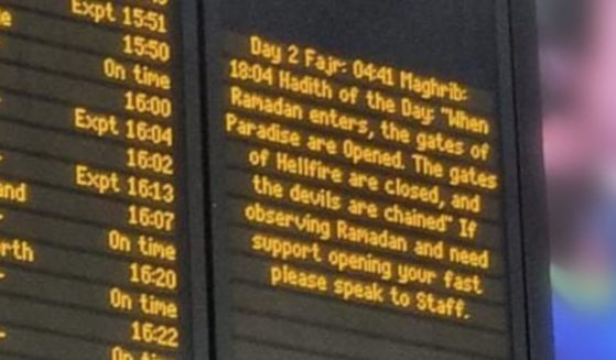 On Tuesday, the ninth day of the Muslim festival of Ramadan, a sign displaying an Islamic message was displayed on the main train departure board at London's King's Cross station.