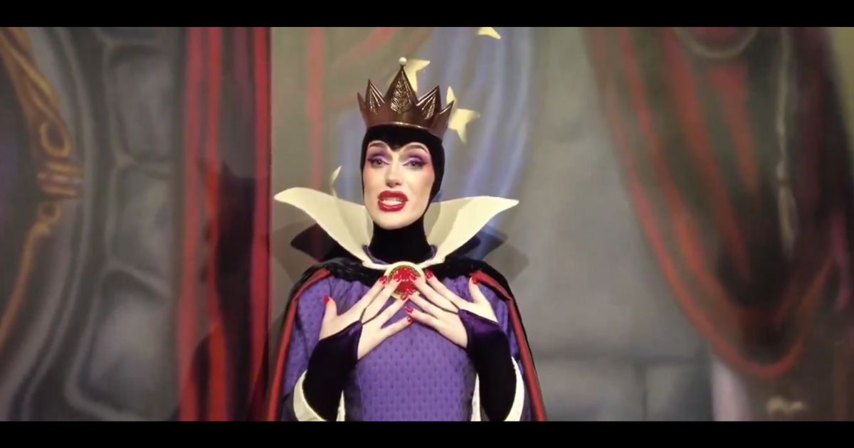 Recent reports indicate that a Disney World cast member playing the Evil Queen is actually a man.
