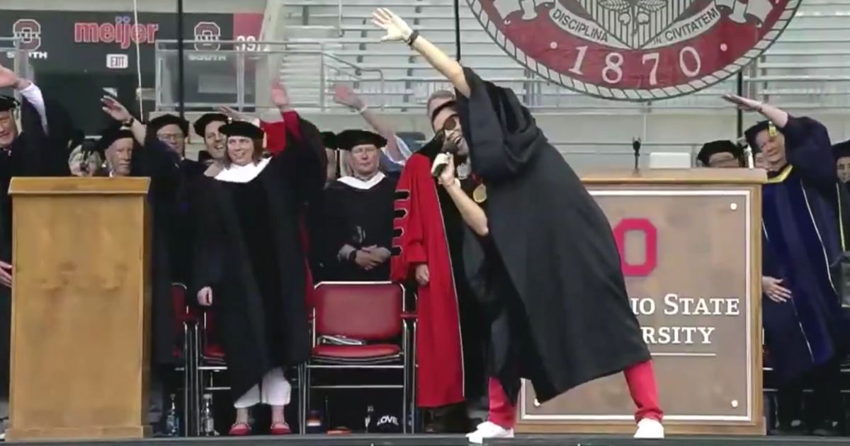 Ohio State graduates endure ‘The Most Disappointing Commencement Speech Ever