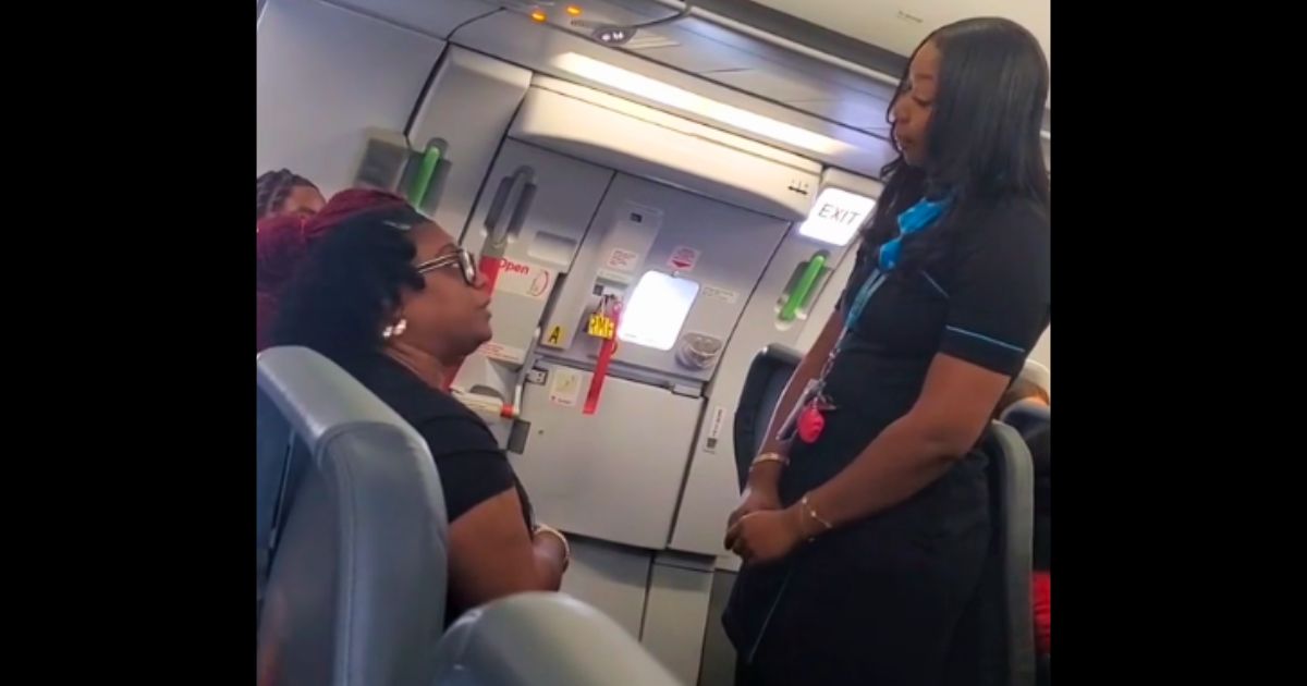 Video: Passenger Commands Plane Evacuation Due to Noncompliance – ‘Your Efforts Are in Vain!