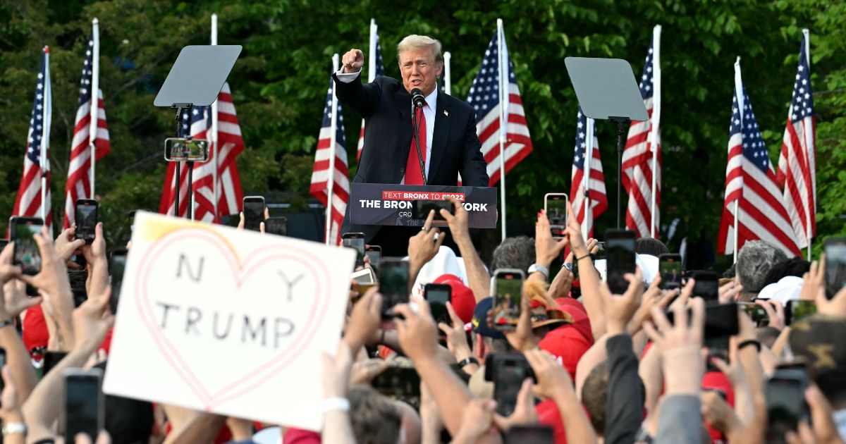 Trump hosts large rally in left-leaning state – Potential to shift momentum against Biden?