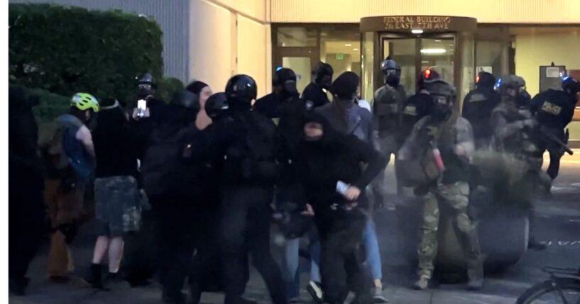 Katie Daviscourt of The Post Millennial filmed officers confronting the protesters with tear gas after antifa members surrounded the federal building in Eugene, Oregon and harrassed employees for several hours.