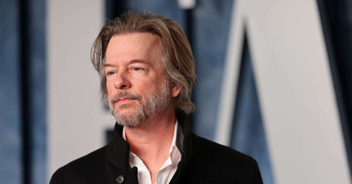 Watch: David Spade Roasts Mall That Refused to Say 'Christmas,' Calls Out Rampant Christian Persecution