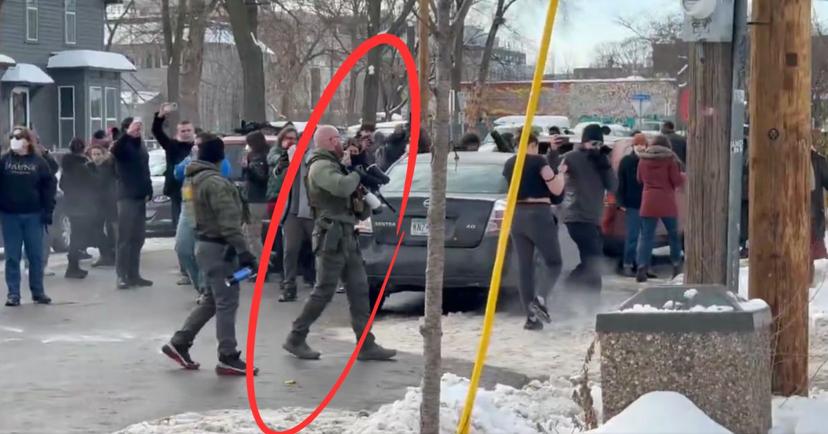 Watch: ICE Agents Break Out Paintball Guns After Mob of Agitators Refuses to Comply Watch: ICE Agents Break Out Paintball Guns After Mob of Agitators Refuses to Comply
