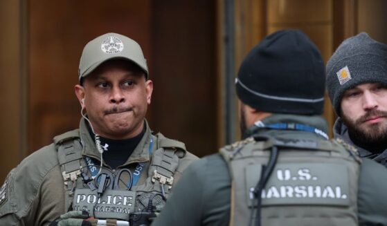 U.S. law enforcement officials stand guard outside of Daniel Patrick Moynihan United States Courthouse on Jan. 5, 2026, in New York City.