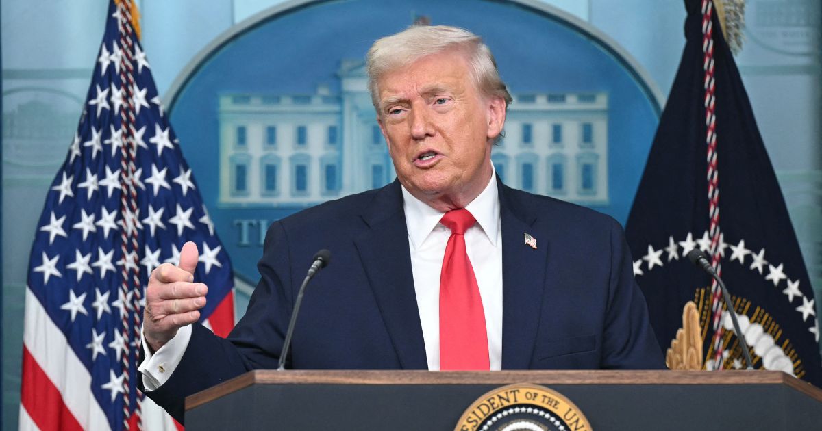 Can Trump Really Denaturalize Somalis En Masse? Can Trump Really Denaturalize Somalis En Masse?