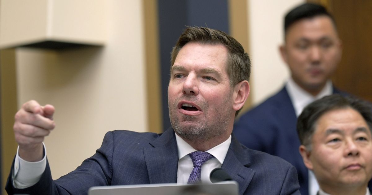 Swalwell Vows to Strip ICE Agents of Their Driver's Licenses as His State Hands Big Rig Keys to Illiterate Illegals