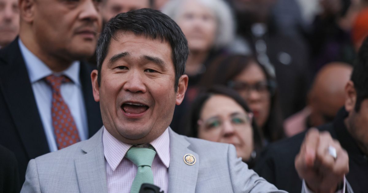 Watch: House Democrat Makes Spectacularly Hypocritical Argument Against Holding the Clintons in Contempt of Congress