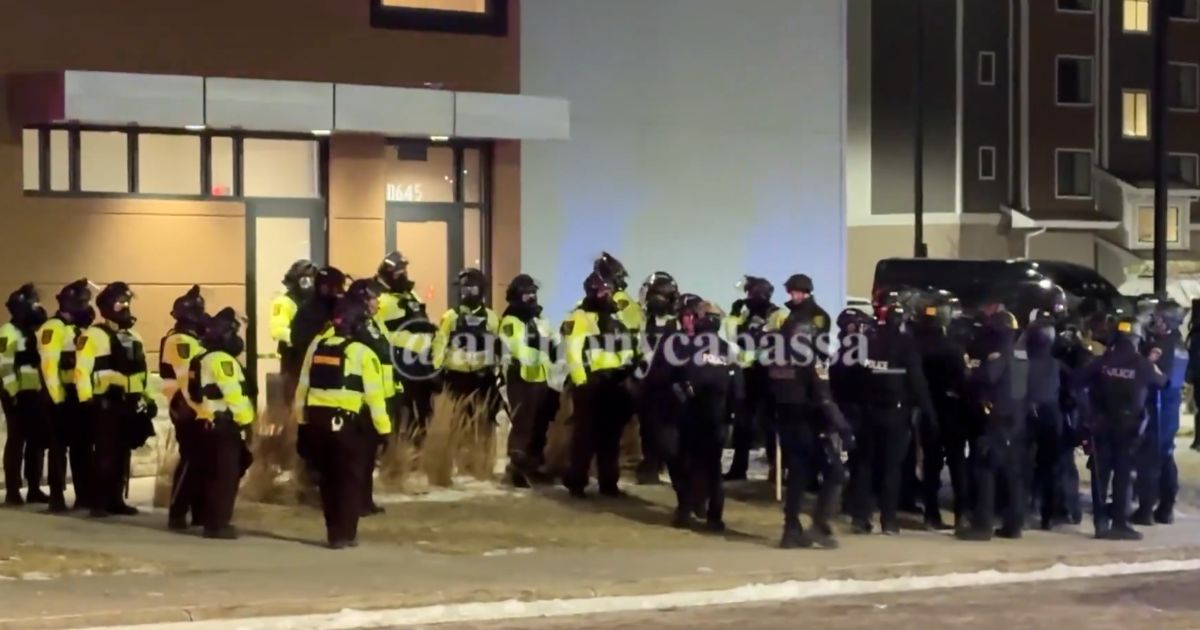 Minnesota State Police quickly dispersed a crowd of protesters.