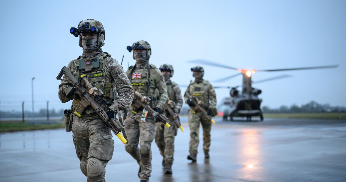 Members of the Special Operations Forces practise their rapid deployment techniques with a Mk.6 CH47 Chinook helicopter ahead of the following day's U.K. validation exercise, at RAF Leeming on Jan. 30, 2026, near Catterick, United Kingdom.