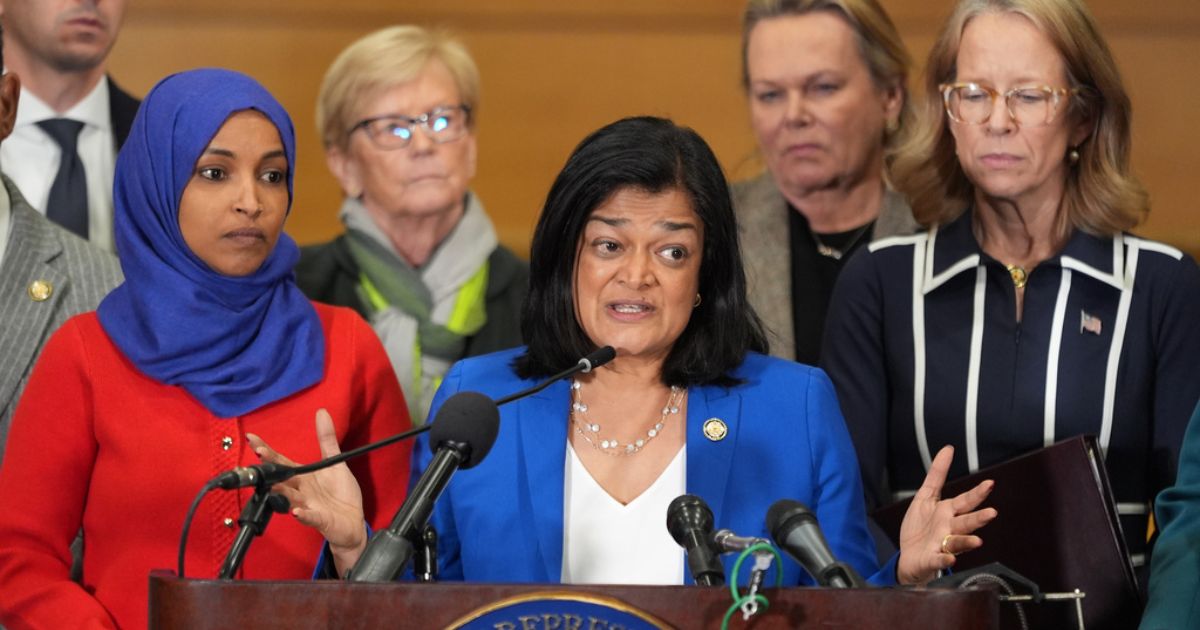 ‘Very Frustrating’: House Democrats Disgruntled with Senate Democrats Over Spending Package ‘Very Frustrating’: House Democrats Disgruntled with Senate Democrats Over Spending Package