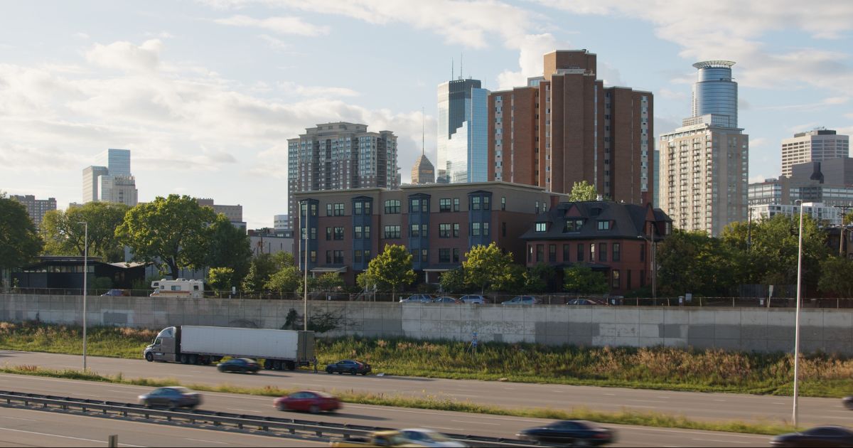 Confirmed: The 80-Ton Truck Speeding Down an Interstate Into Oncoming Traffic Was Driven by Somali and Registered in Minnesota