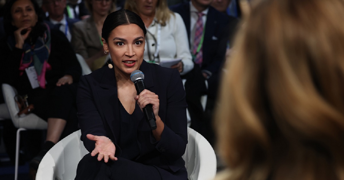 They Think She Can Be President? Watch AOC Try and Fail to Explain Key US Policy During Germany Interview They Think She Can Be President? Watch AOC Try and Fail to Explain Key US Policy During Germany Interview