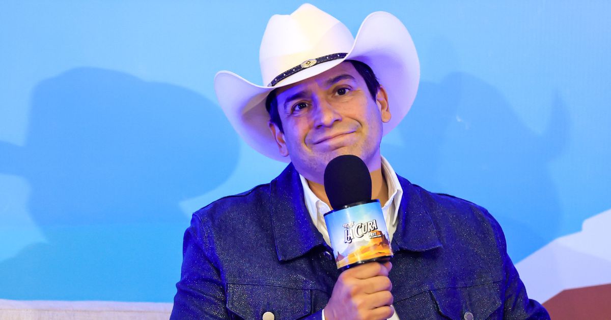 Dem Candidate and Musician Hoping to Flip Texas GOP Seat Toured with Convicted Child Sex Offender