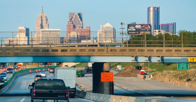 An interstate highway near the city of Detroit, Michigan.