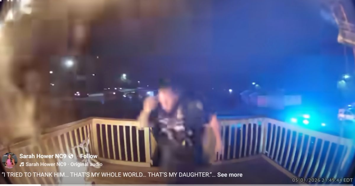 Intense Footage: Police Officer with No Protective Gear Sprints Into Burning House and Saves Entire Family Intense Footage: Police Officer with No Protective Gear Sprints Into Burning House and Saves Entire Family