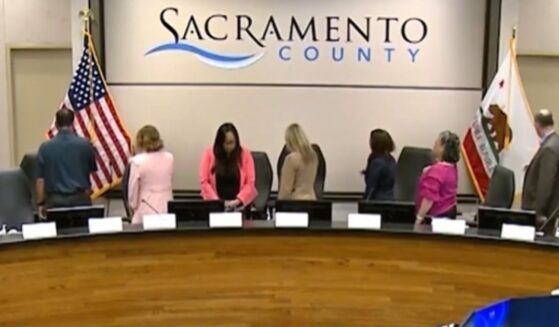 Sacramento City Councilwoman Mai Vang refuses to say the Pledge of Allegiance, as seen in a social media clip posted on May 24, 2026.