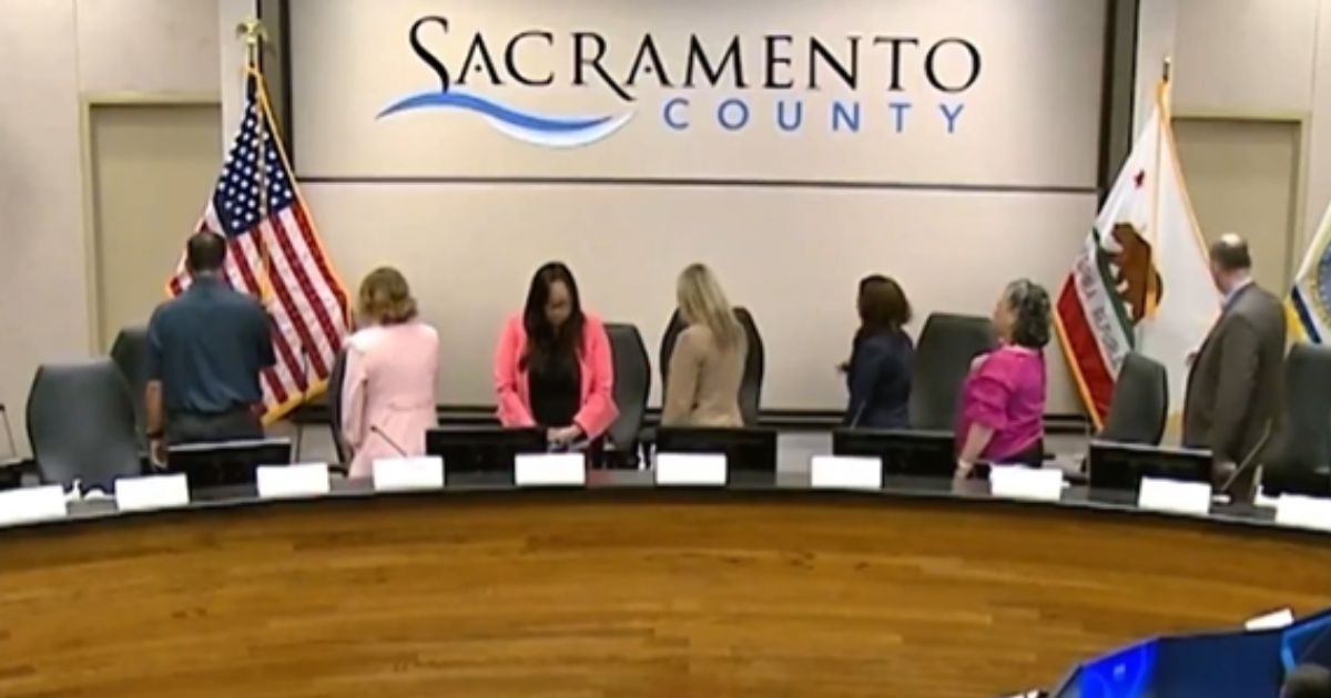 Dem House Candidate, Daughter of Immigrants, Goes Viral After Refusing to Acknowledge Pledge of Allegiance