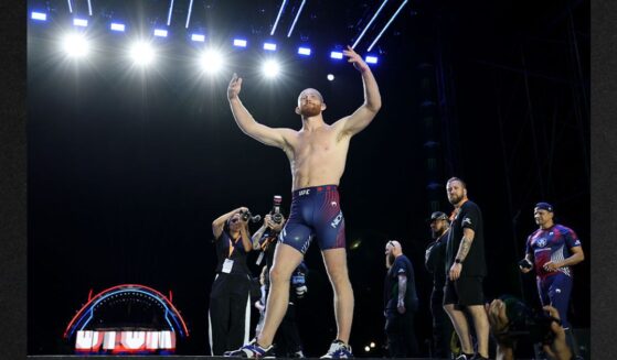 Bo Nickal greets fans Sunday after defeating Kyle Daukaus in a middleweight bout during UFC Freedom 250 on the South Lawn of the White House.