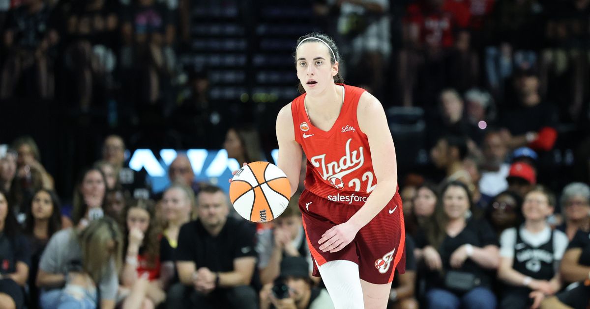 Caitlin Clark Sets Scoring Record with Monster 45-Point Game in Comeback Win Caitlin Clark Sets Scoring Record with Monster 45-Point Game in Comeback Win