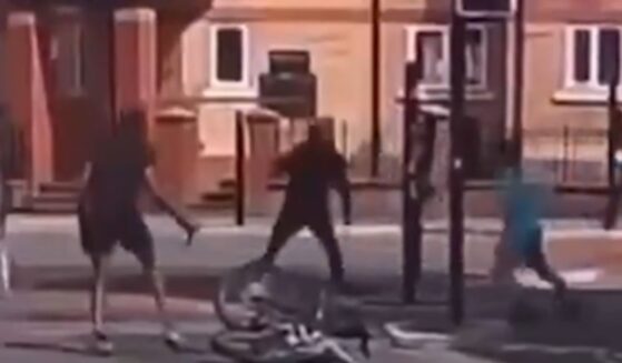 A brawl between five men with machetes unfolded in Manchester, England, as shown by video footage posted on July 13, 2026.