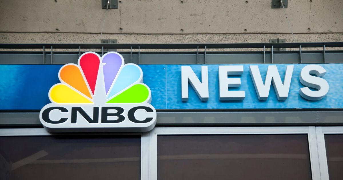 In Kansas City International Airport, the CNBC News store sells newspapers, magazines, and snacks to travelers on Aug. 14, 2011.