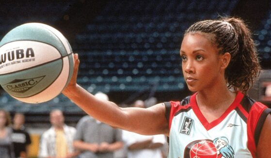 Vivica A. Fox (as Michelle) acts in a scene in "Juwanna Mann."