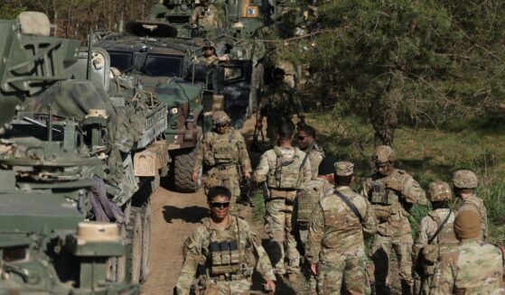 U.S. soldiers participate in a training exercise near Bemowo Piskie, Poland, on May 6, 2026.