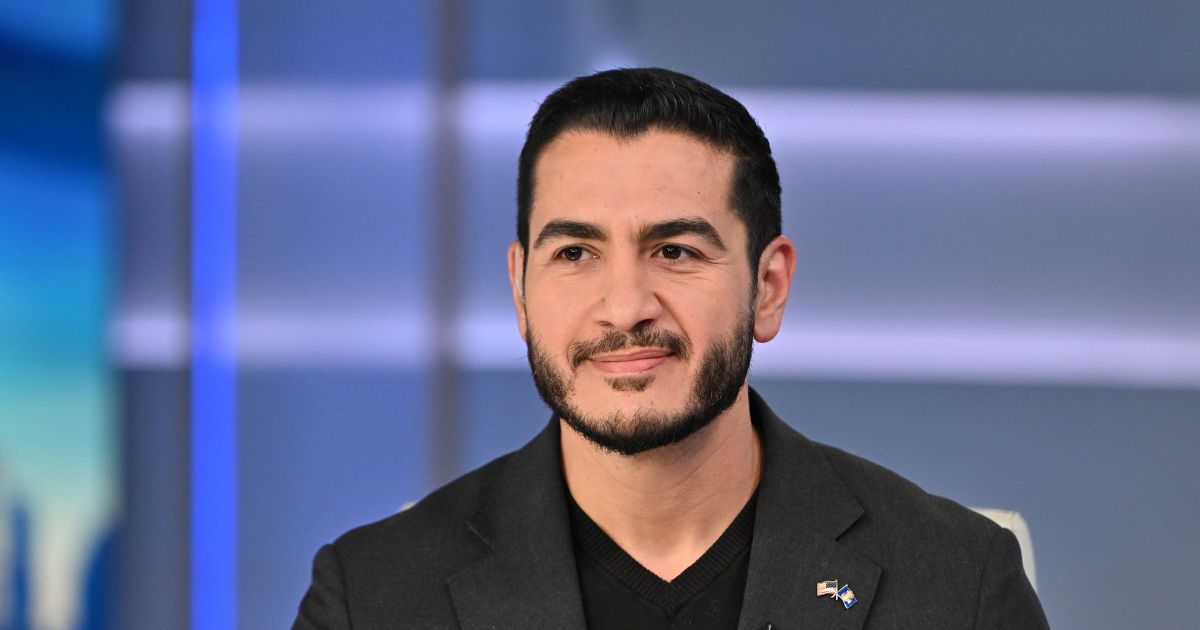 Watch: Abdul El-Sayed’s Attempt to Nail Mike Rogers for Out-of-State Home Backfires Watch: Abdul El-Sayed’s Attempt to Nail Mike Rogers for Out-of-State Home Backfires