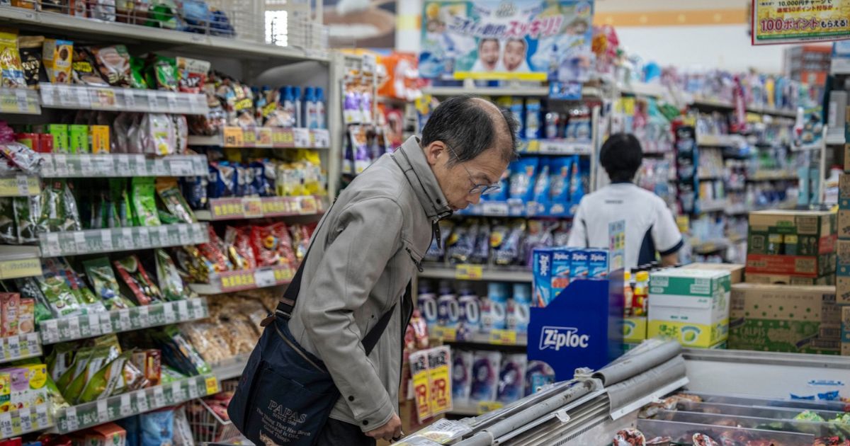 Japan Becomes Latest Country to Ask Citizens to Stock Up on Food and Water