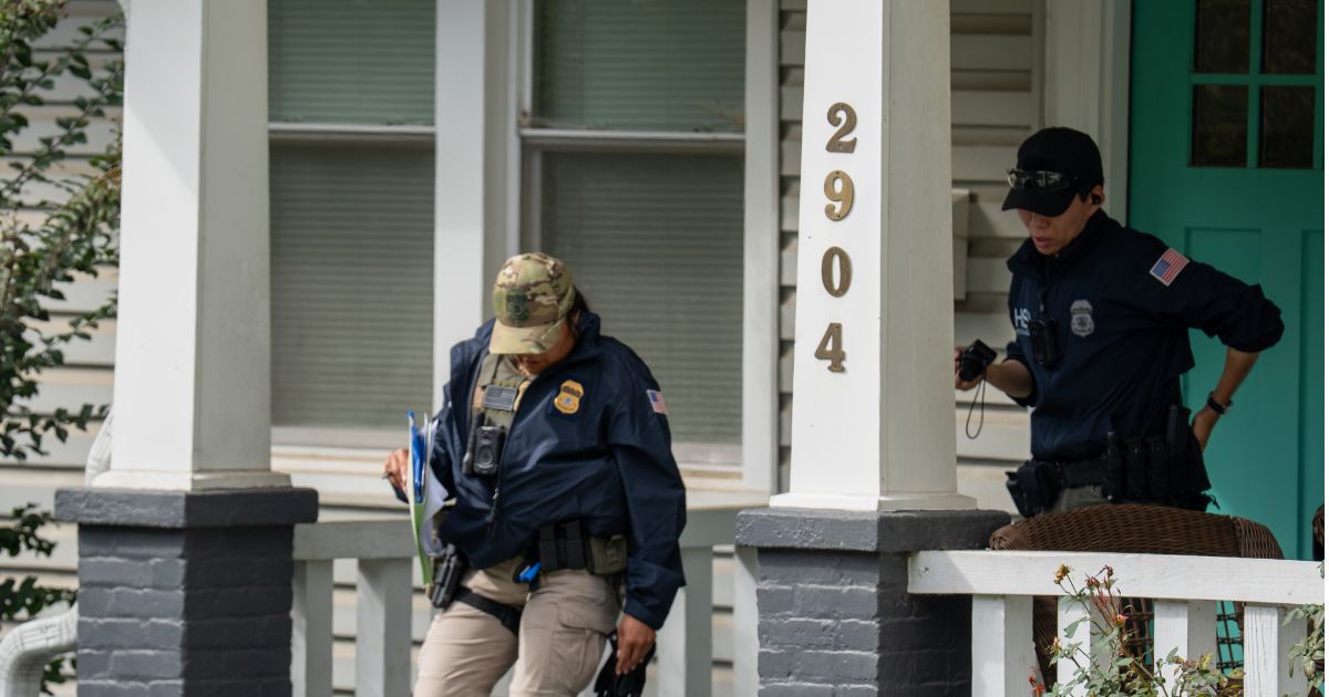 Police Likely Amassed ‘Compelling Evidence’ in ‘End of a Long Investigation’ Into Ilhan Omar Even Before Raid: Source Police Likely Amassed ‘Compelling Evidence’ in ‘End of a Long Investigation’ Into Ilhan Omar Even Before Raid: Source