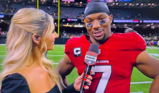 Atlanta Falcons running back Bijan Robinson thanked God after Monday's game during an interview with ESPN sideline reporter Laura Rutledge.