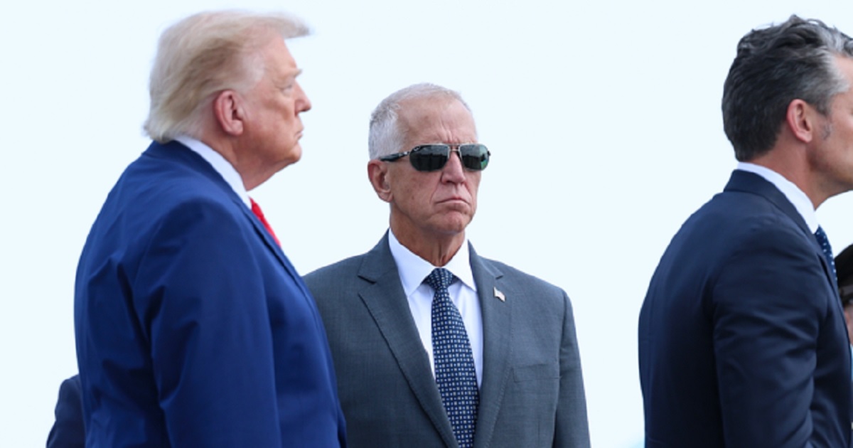 GOP Senator’s Confrontational, Profanity-Laced Text Messages to Trump Revealed in New Book